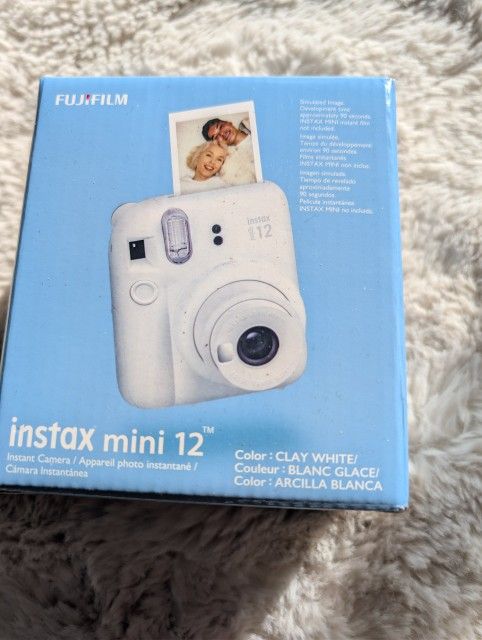 Fujifilm Instax Mini 12 Instant Camera – Clay White, NEW