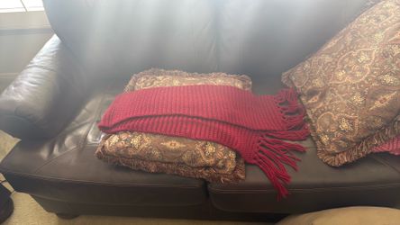 Hand made scarf brand new.