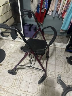 Elder Walker w/ Wheels 