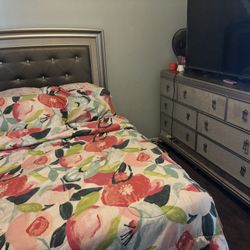 Bedroom Set