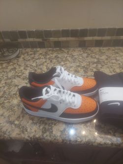 Nike air low dunks orange color size 8.5