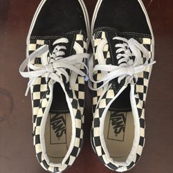 Mens’s Van Shoes - Size 9.5