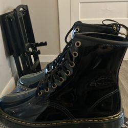 Doc Martens Size 8 Ladies Black Patent Leather