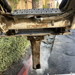 Bobcat, Leveling & Moree 