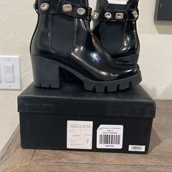 Azalea Wang Platform Boot