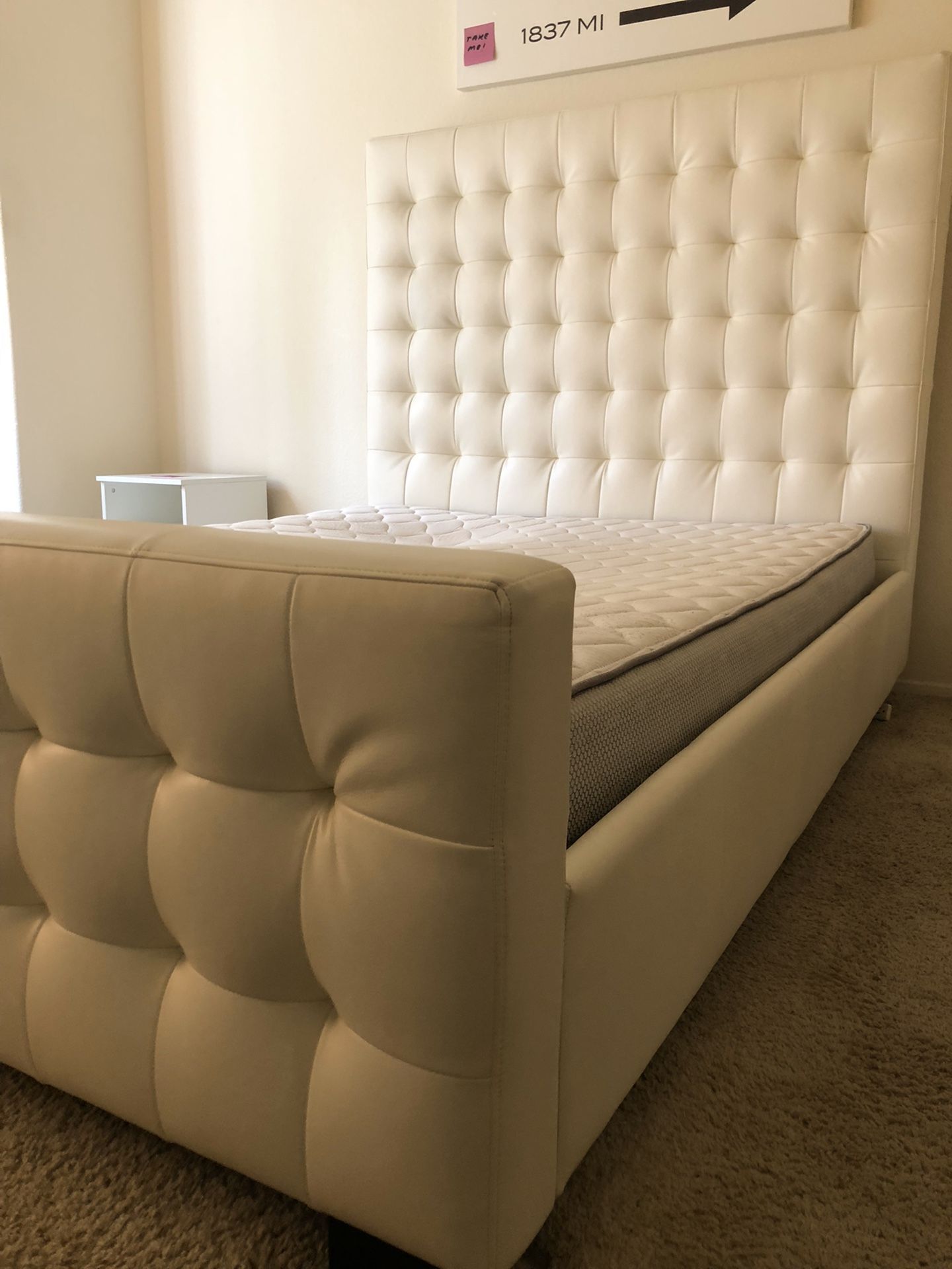 Z Gallerie West Street Bed - White Leather (Like new)