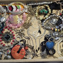 Lot #11 Wearable And Craft Jewelry Lot Mixed Pieces 