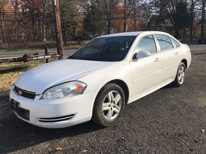 2011 Chevrolet Impala 135k miles . asking 4500