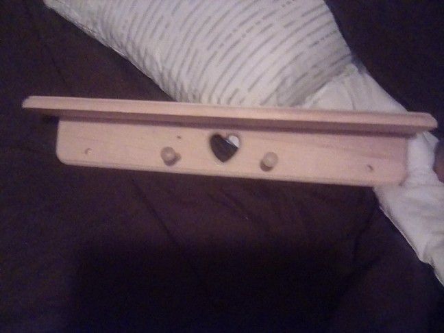 Wooden Heart Shelf With Hanging Hooks