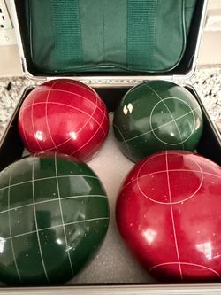 Bocce Ball Set, 9-Piece Outdoor Lawn Game With Hard Carry Case