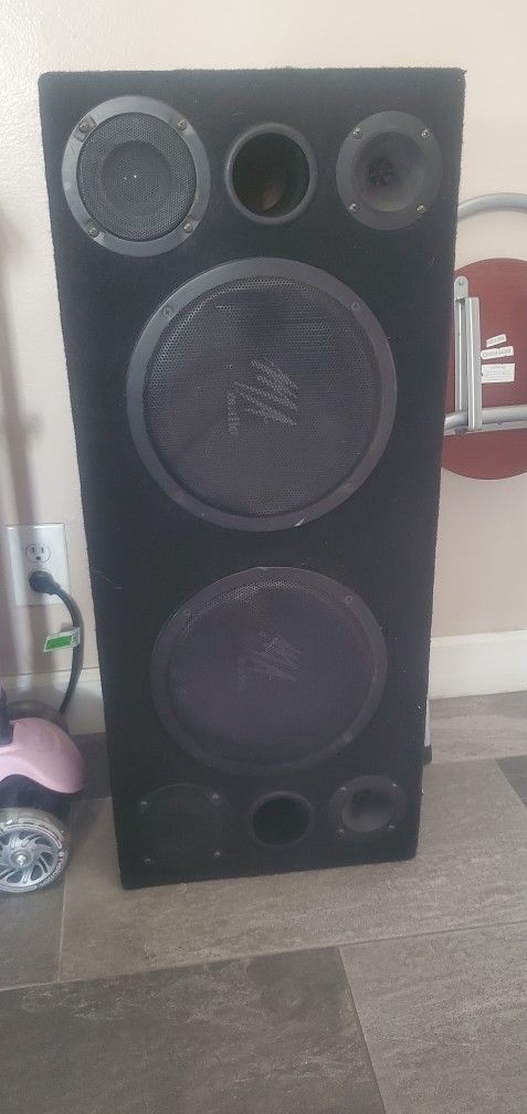 WooferBox 10inch Ma Audio Good Working Condition