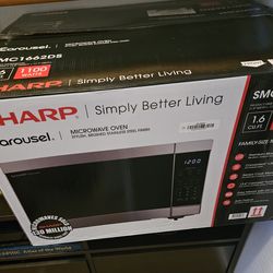 Sharp 1.6 cu ft 1100 Watt Microwave