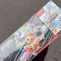 Prismatic Evolutions Bundle 