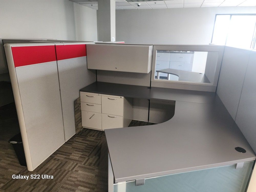 Computer Desk Herman Miller Vivo
Cubicles for Sale