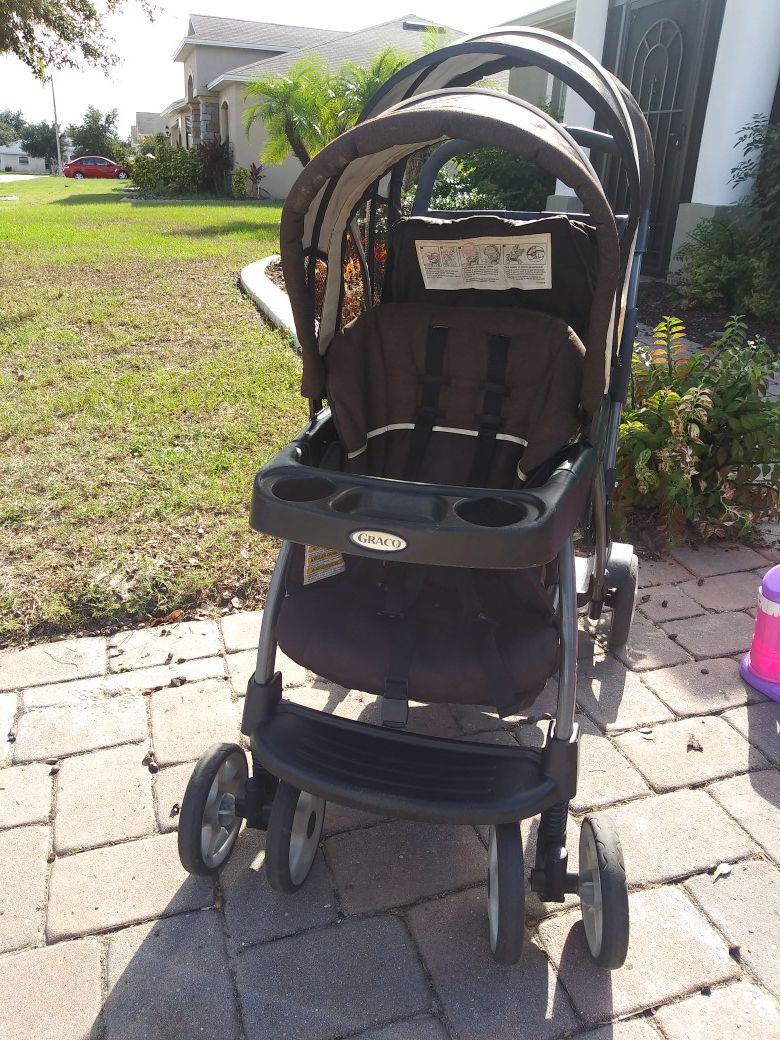 Graco Double stroller. 12 riding positions