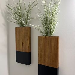 Wall Vase (Single)
