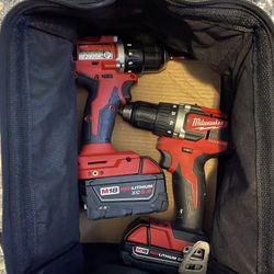 Milwaukee Drills/ Taladros Con Batería 