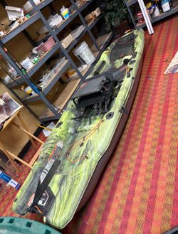 Kayak pelican catch mode 110 fishing kayak