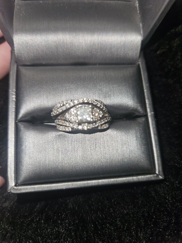 Princess Cut. 14k White Gold/ Platinum Engagement Ring/ Bridal Set