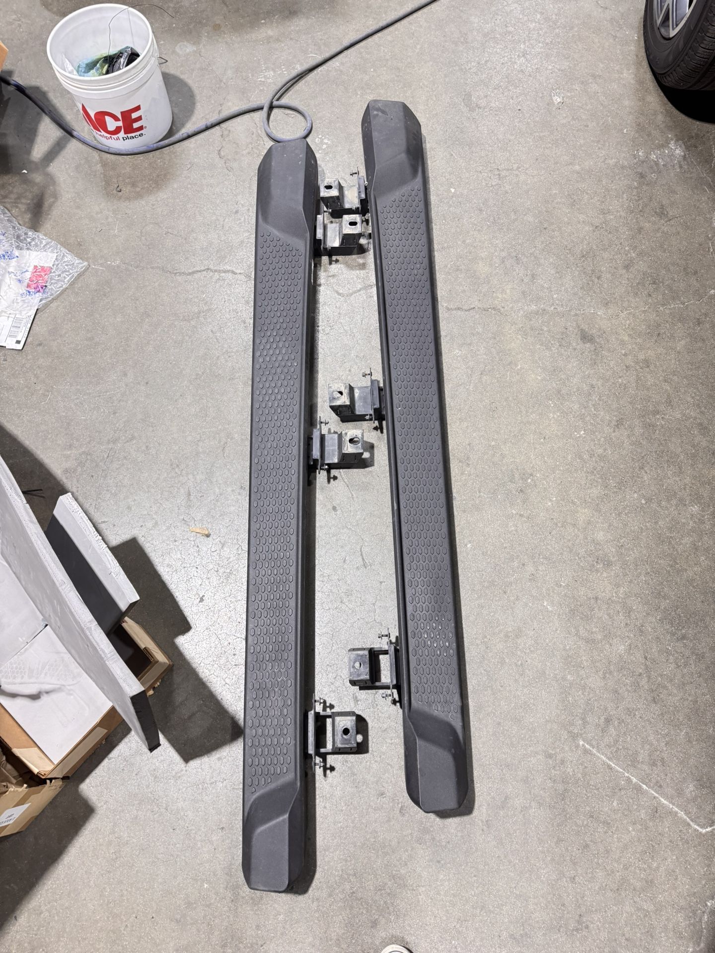 4 Door Jeep Wrangler JL Side Steps 2018-2024