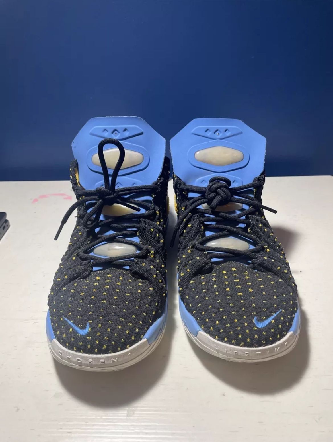 Nike LeBron 18 ‘Minneapolis Lakers’ - Size 7 Youth Basketball Shoes