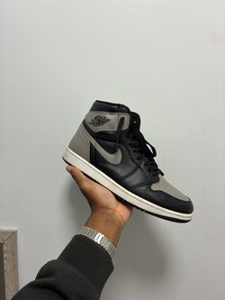 Air jordan 1 shadow 2018 8.5/10 Sz 10.5