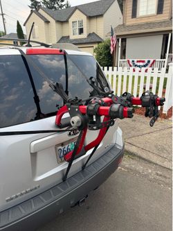 Yakima Trunk Mount Bike Rack - Holds 2 Bikes - Great Condition!