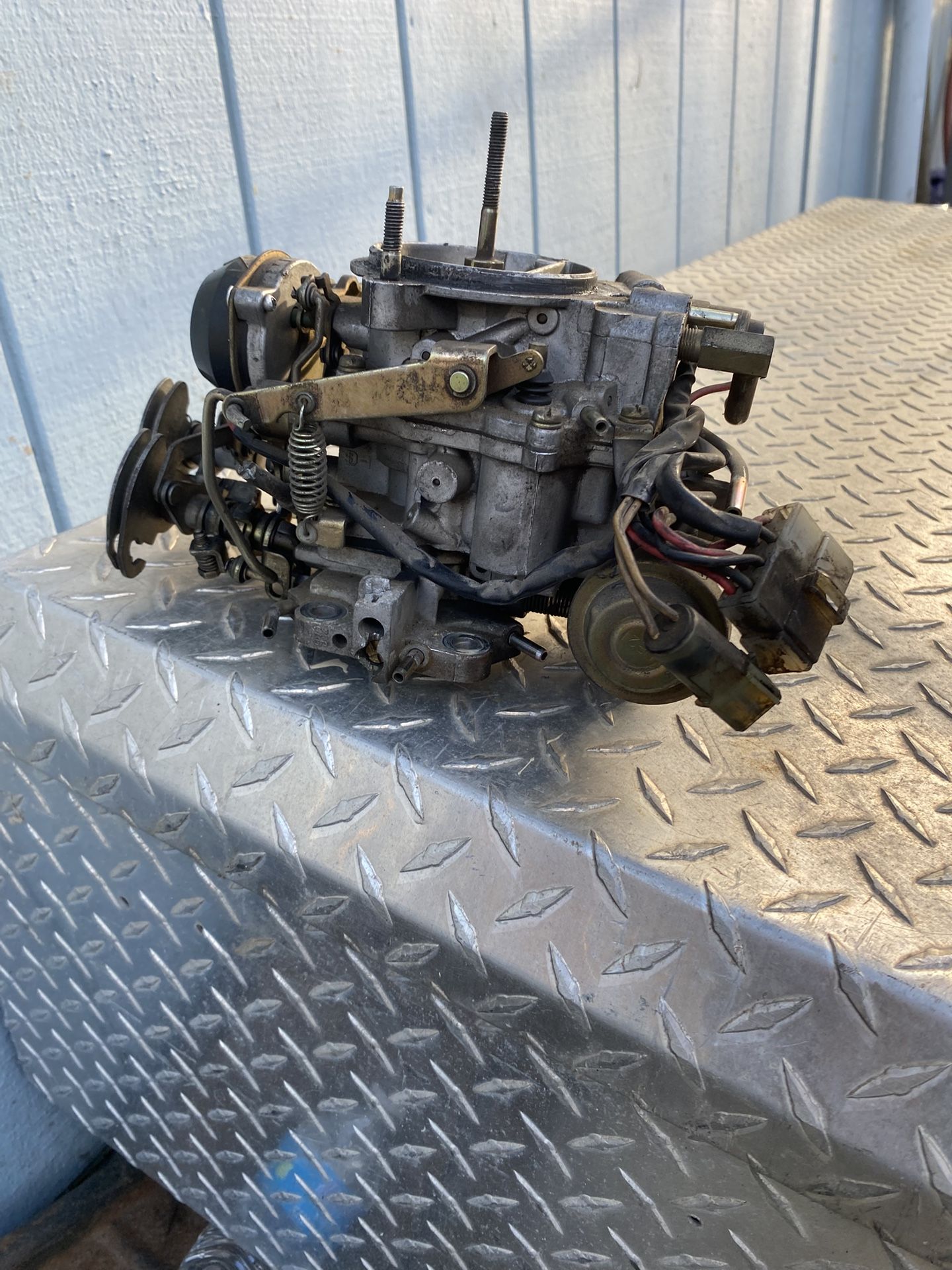 Mazda B2000 Carburetors