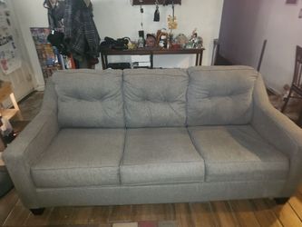 Textured weave king size foldout couch