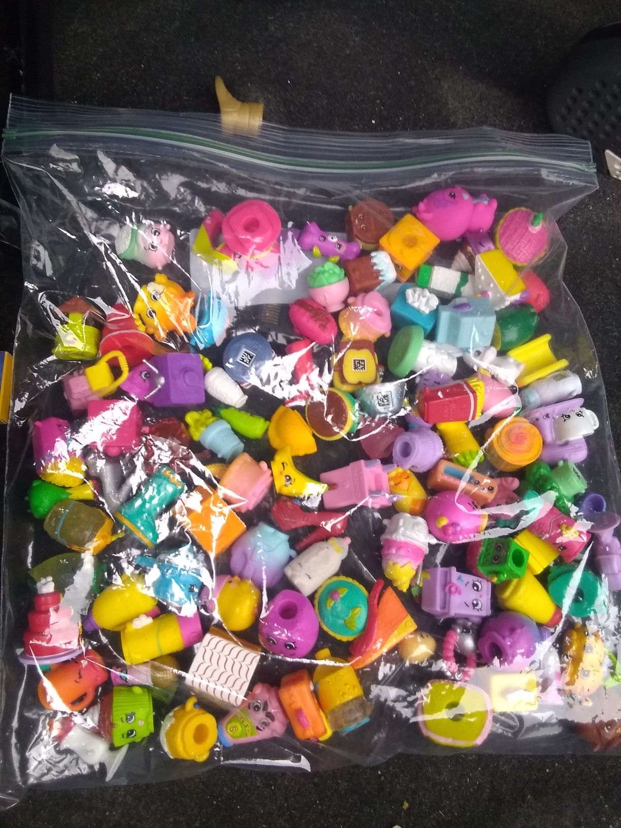Shopkins is like 100 pieces clean