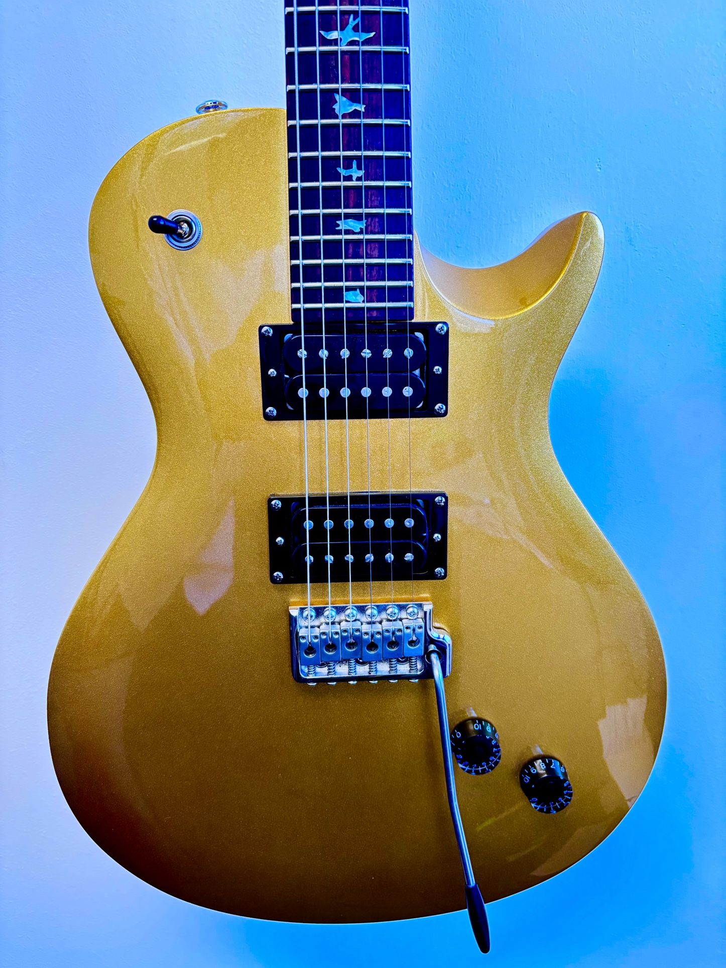 PRS Se Santana Single Cut Egyptian Gold