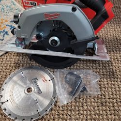 M18 18V Lithium-Ion Cordless 6-1/2 in. Circular Saw (Tool-Only)