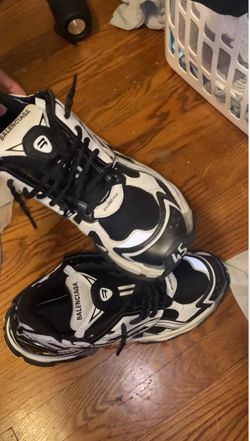 Balenciaga Black And White 