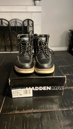 Boots - Steve Madden