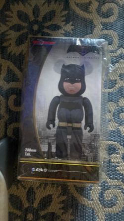 Batman v Superman Bearbrick 280mm Figure