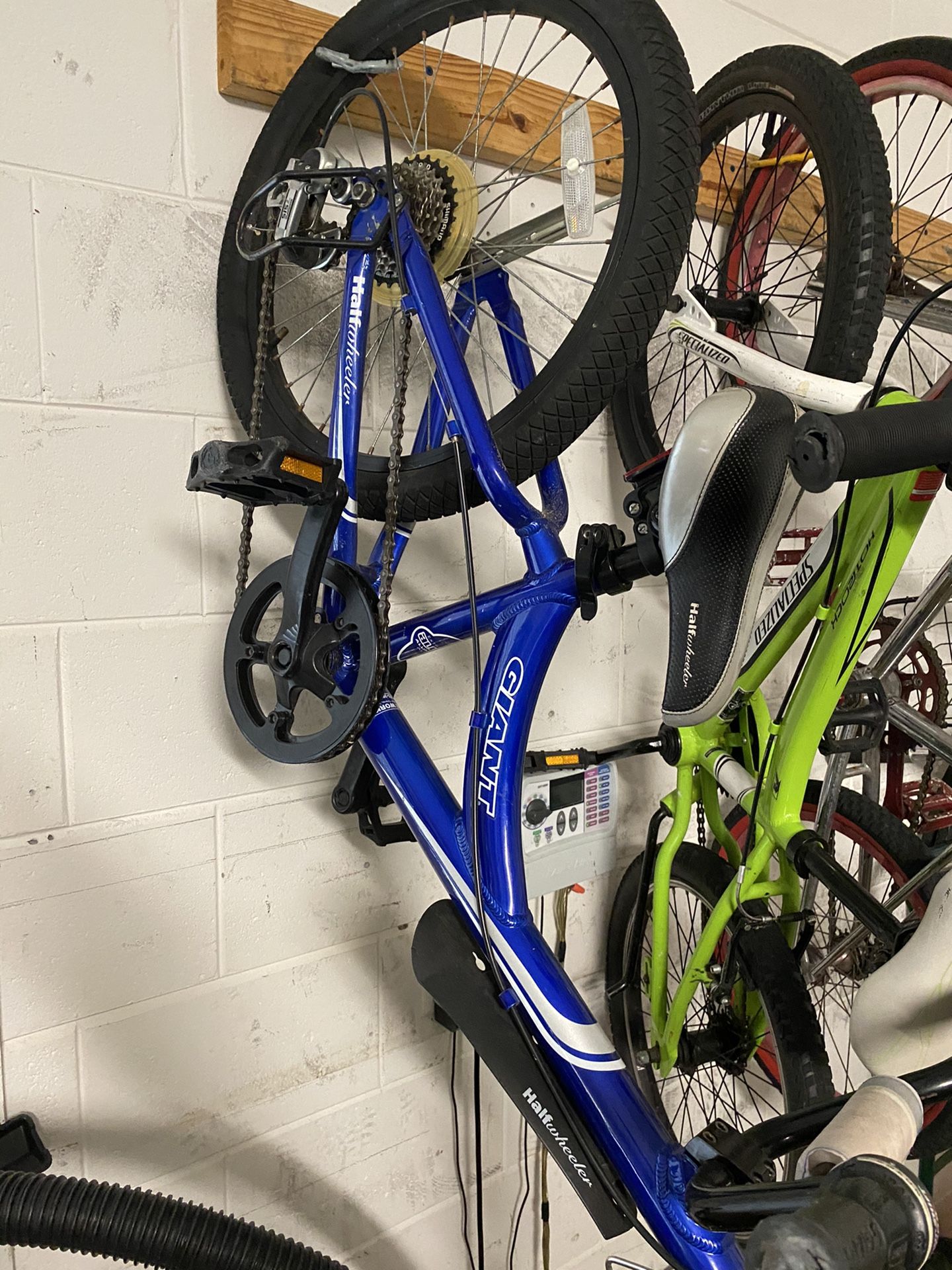 Tagalong Giant Halfwheeler Trailer bike with 6 gears for Sale in