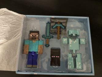 SDCC 2022 Diamond Steve Minecraft Collectible