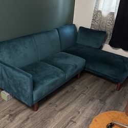 Green couch/futon