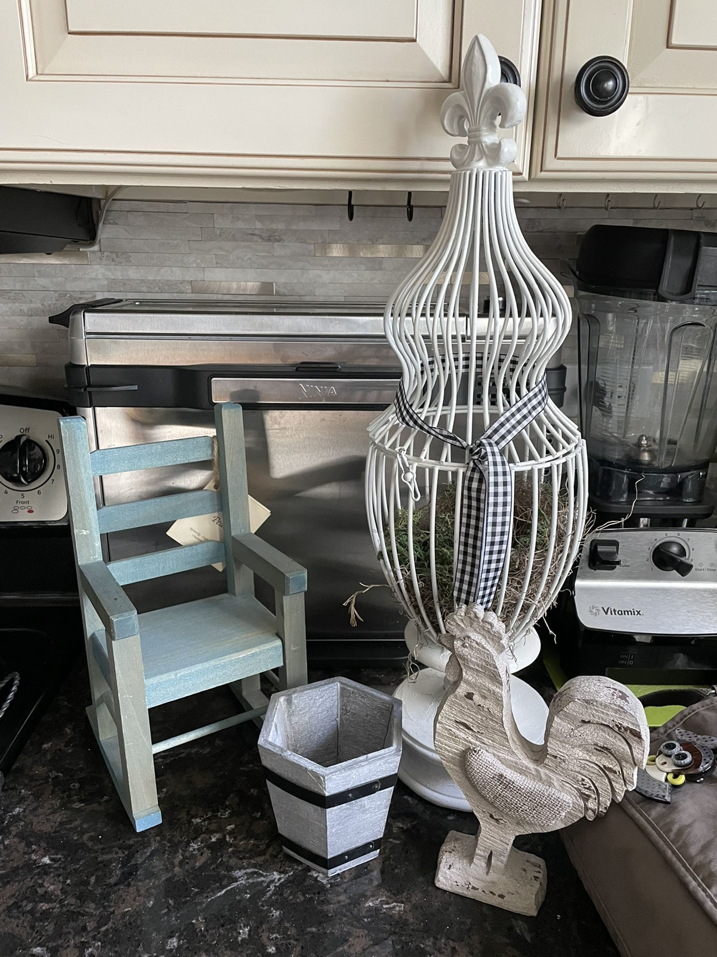 Multiple farmhouse shabby chic items birdcage rooster rocker barrel flower pot