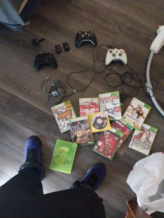 Xbox 360 ,3 Controllers , And Some Games