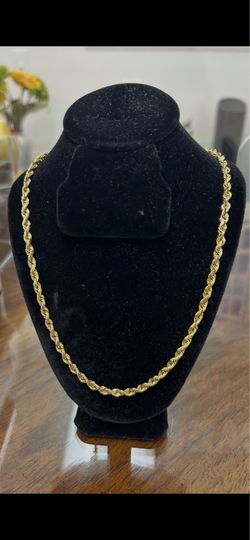 14k solid gold rope chain 21inches 5mm pick up only!!
