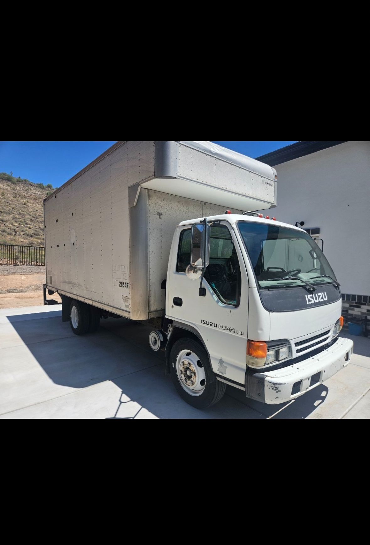 2000 Isuzu NPR Box truck