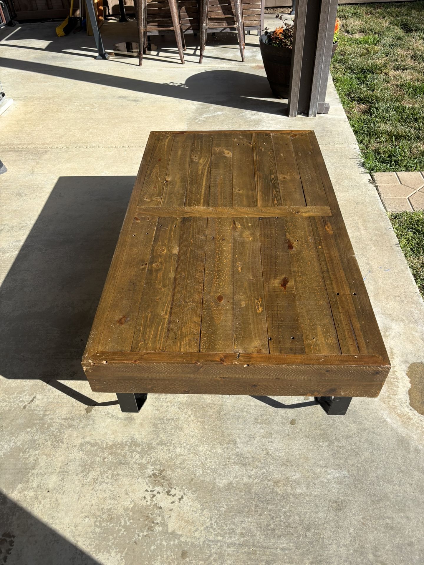Rustic/Industrial style coffee table with Wheels
