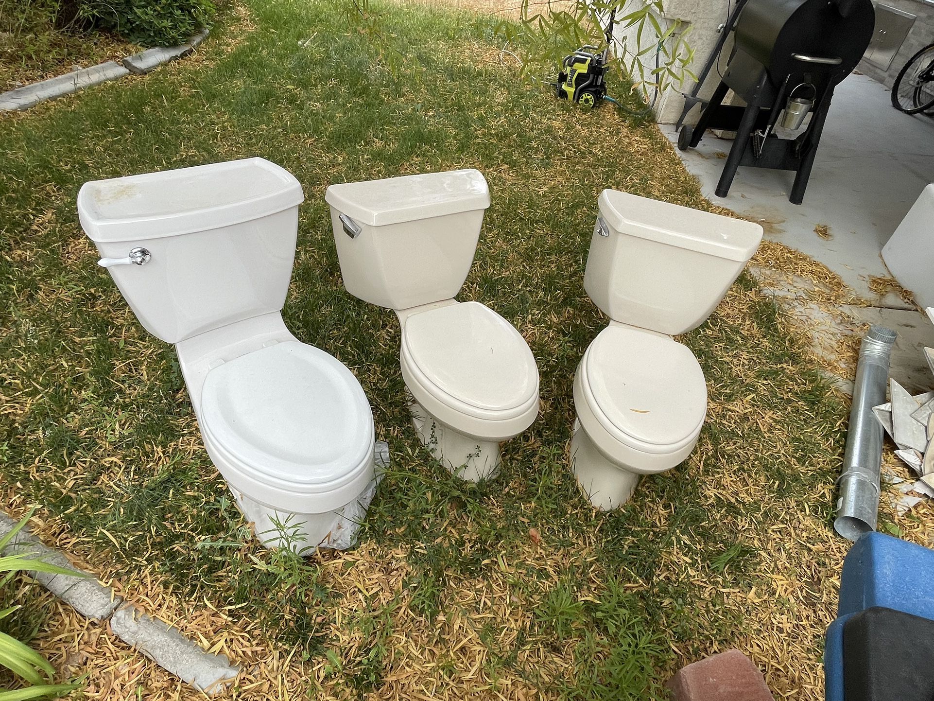 Toilets for sale in Las Vegas, Nevada