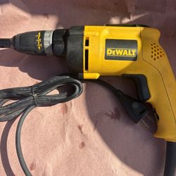 Dewalt Heavy Duty Drywall Screw Gun-DW257-Clean, Variable Speed/Reverse, 6 Amp, Set/Forget Nose