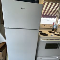 Hotpoint Refrigerator-Clean. Like New