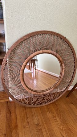 2 Natural frame mirrors