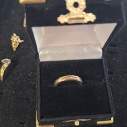 10k gold rings holiday special 