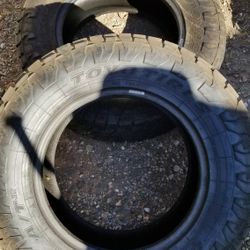 Lt265/70R18 Toyo Open Country A/T Two Tires Llantas (Used)