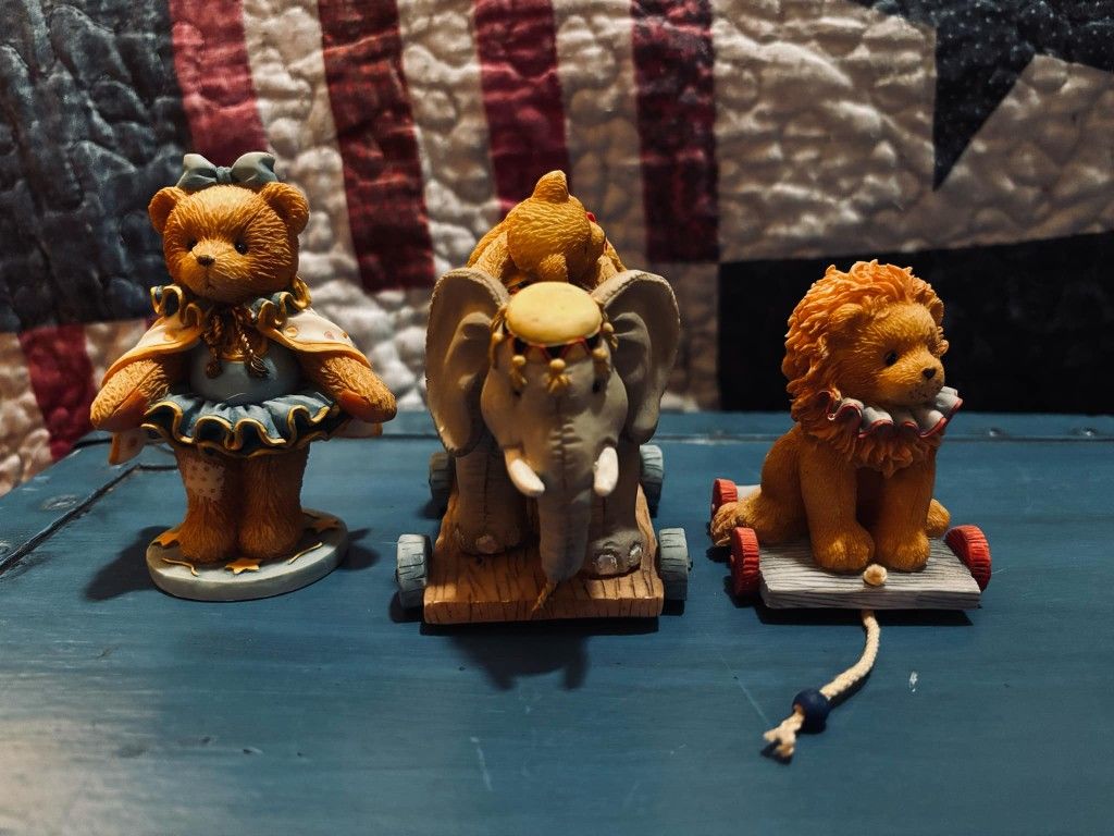 Cherished Teddiez Figurines